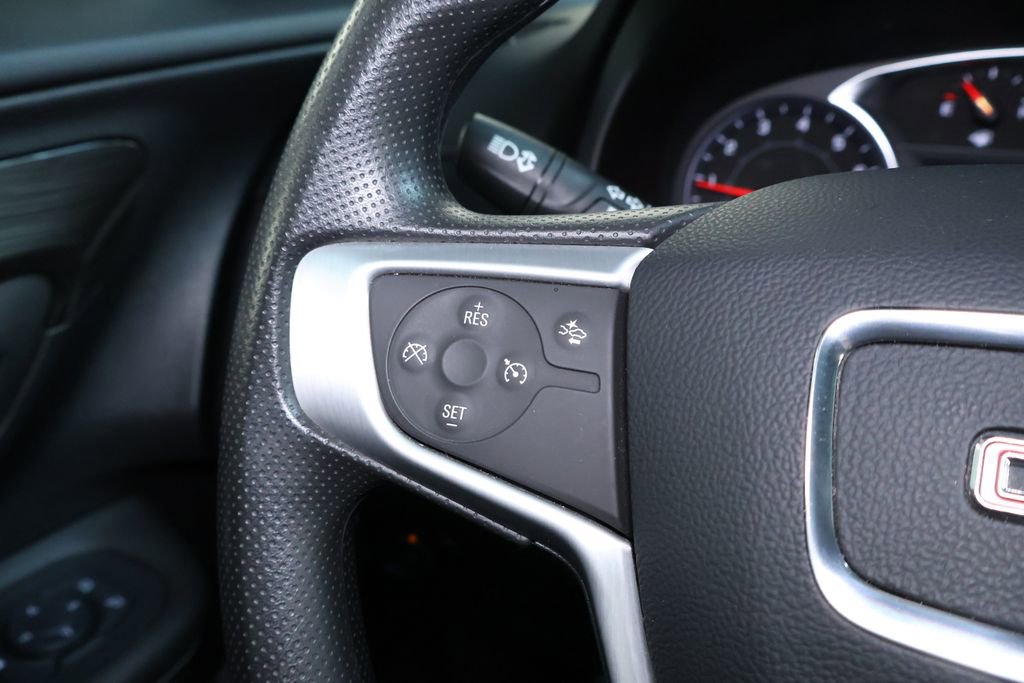 Used 2024 GMC Terrain SLE image 21