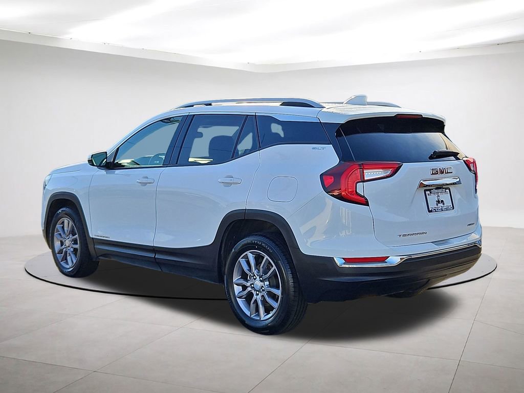 Used 2024 GMC Terrain SLT image 5