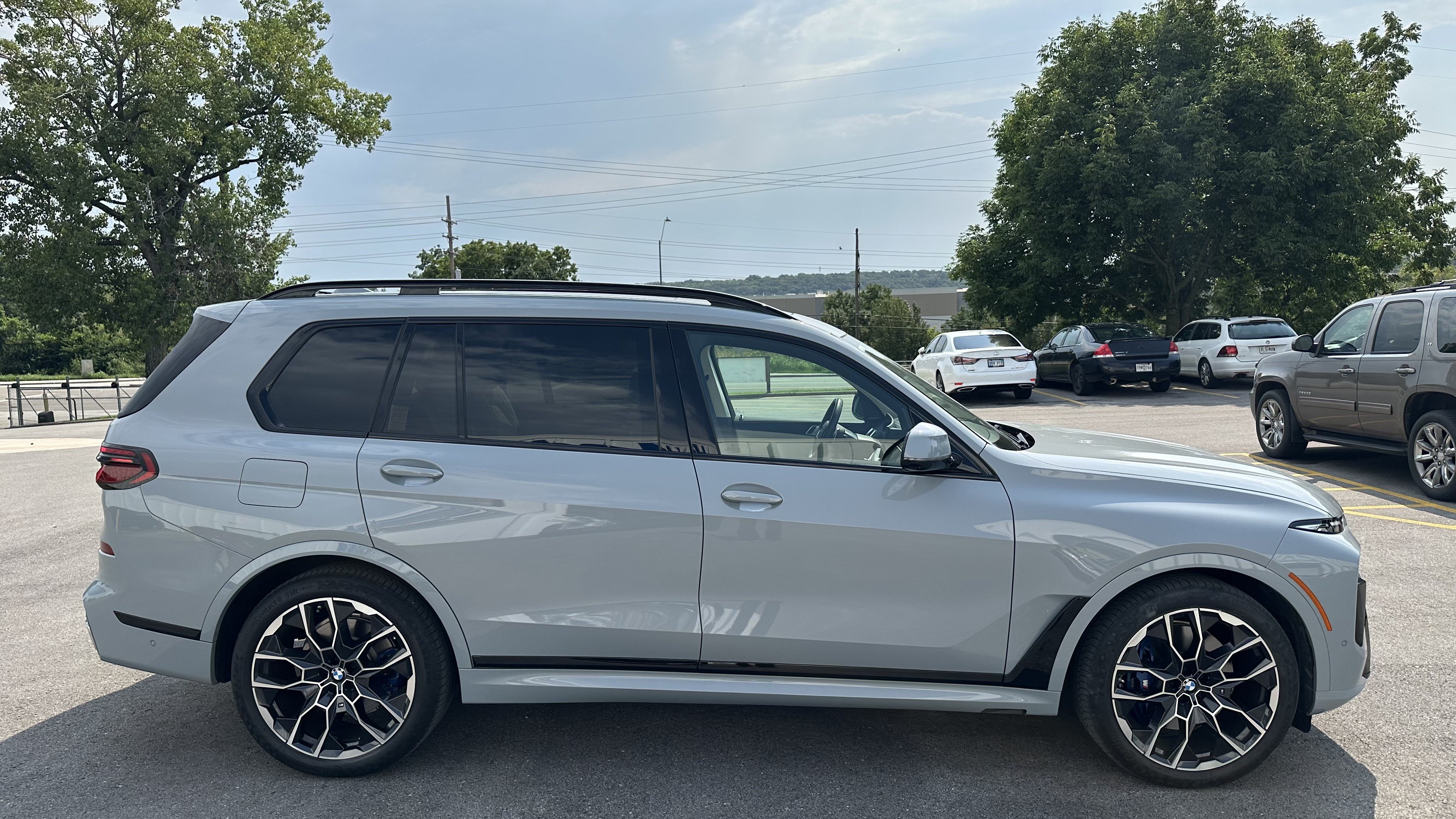 Used 2024 BMW X7 xDrive40i w/ Executive Package AWD/4WD image 11