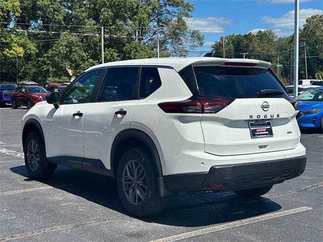 New 2026 Nissan Rogue S image 9