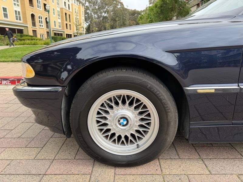 Used 2001 BMW 740iL RWD image 20
