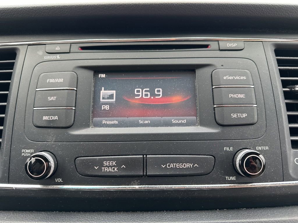 Used 2016 Kia Sedona LX w/ LX Convenience Package image 23