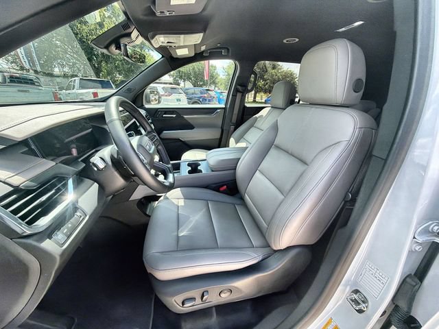 Certified 2026 GMC Acadia Elevation w/ Elevation Premium Package FWD image 18