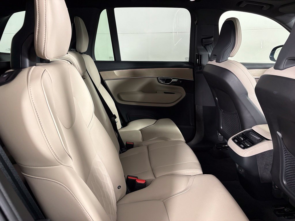 Used 2026 Volvo XC90 B6 Plus AWD/4WD image 17