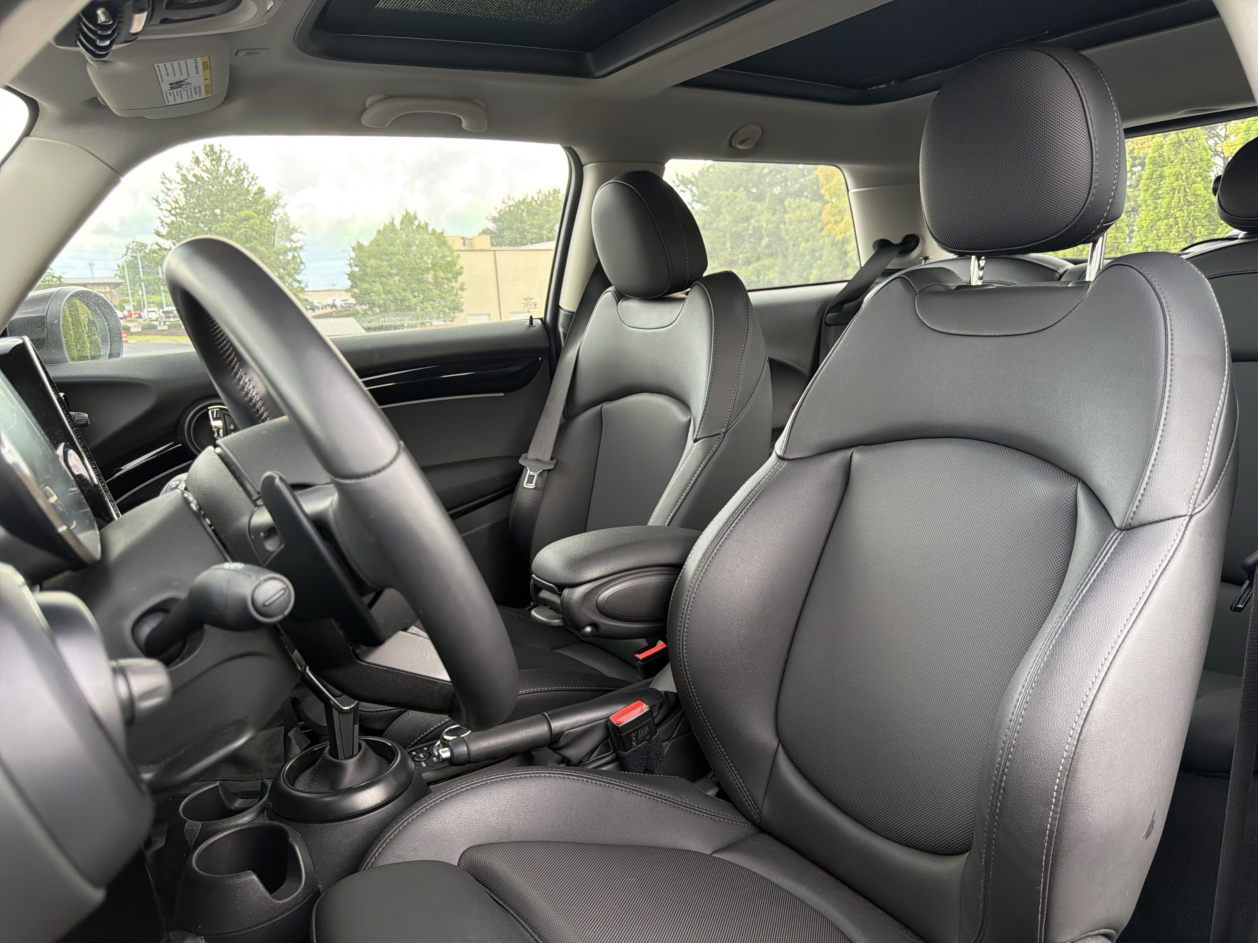 Used 2024 MINI Cooper S FWD image 7