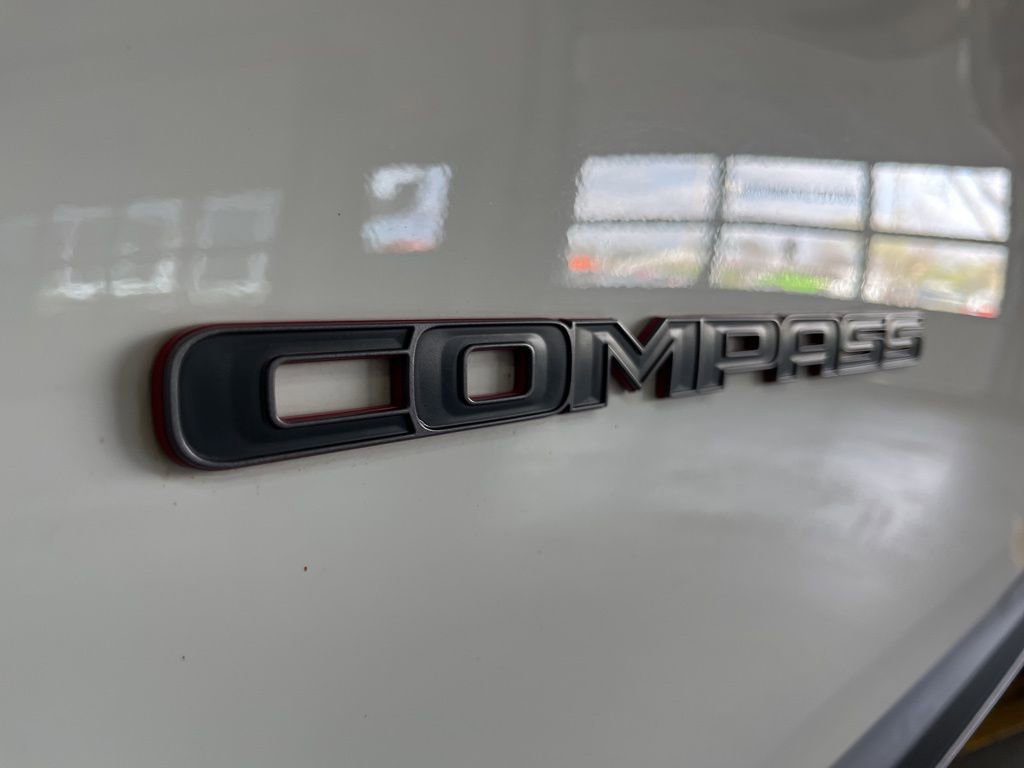 Used 2020 Jeep Compass Trailhawk image 16