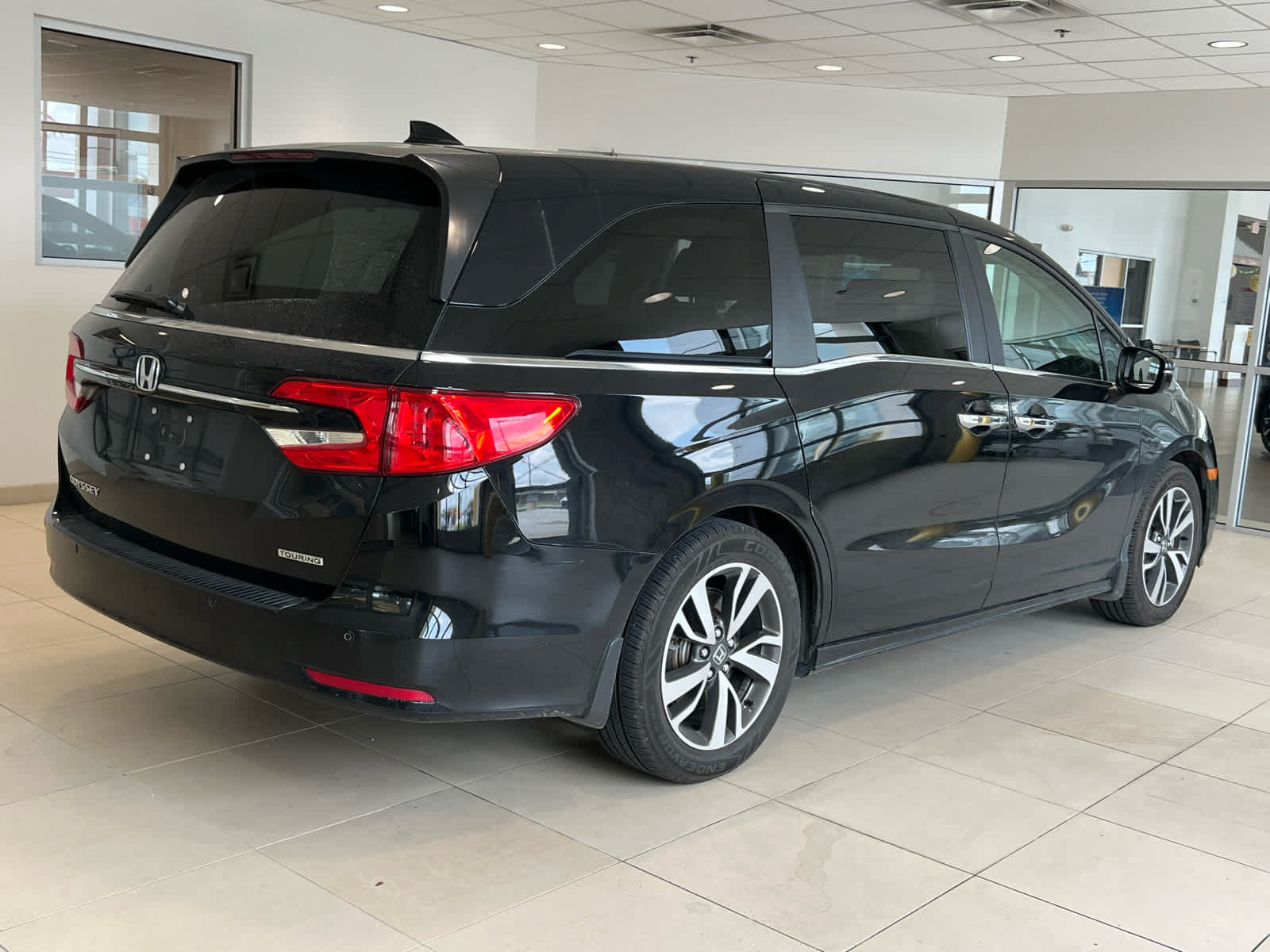 Certified 2022 Honda Odyssey Touring image 8