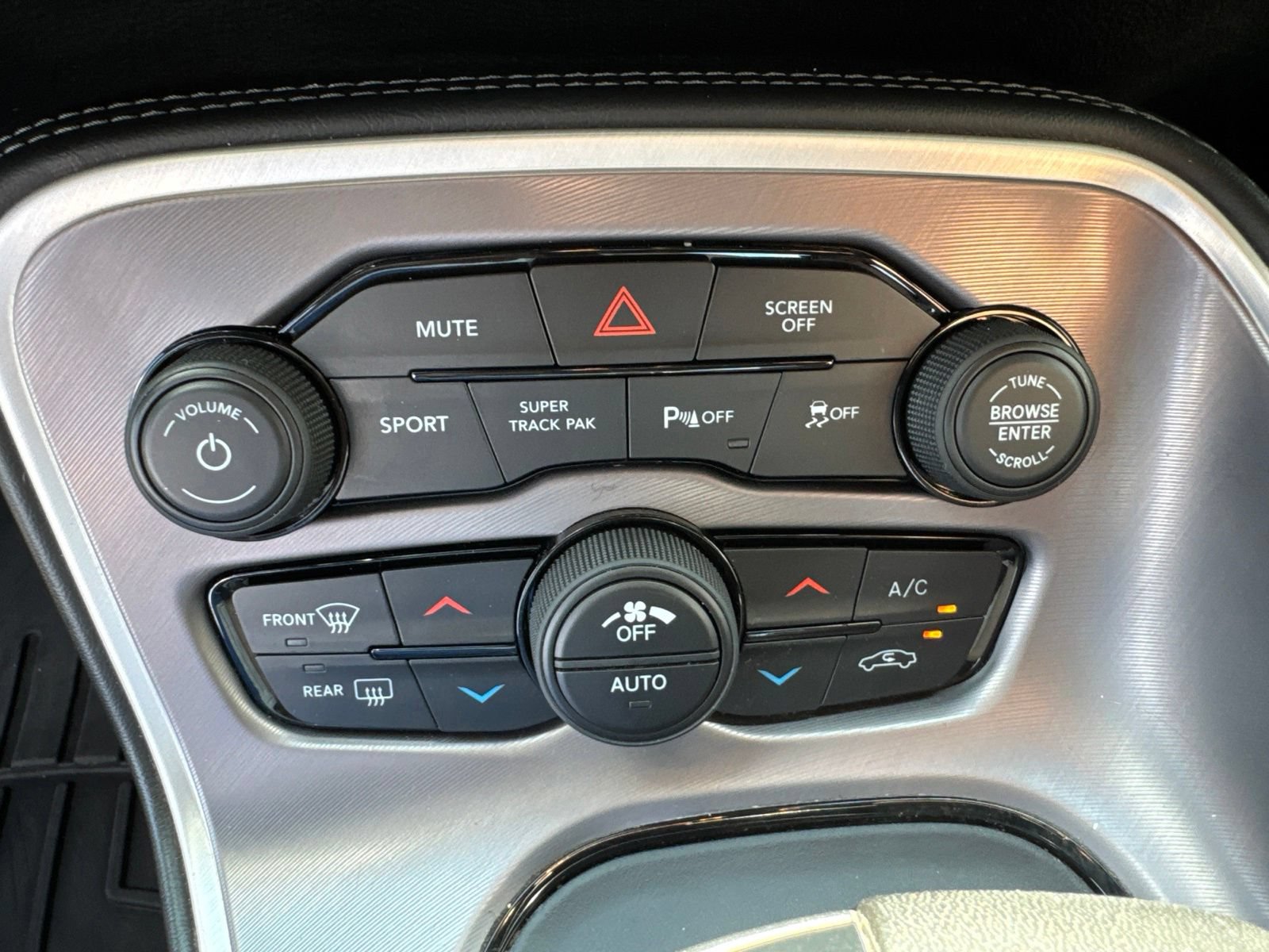 Used 2022 Dodge Challenger GT RWD image 21