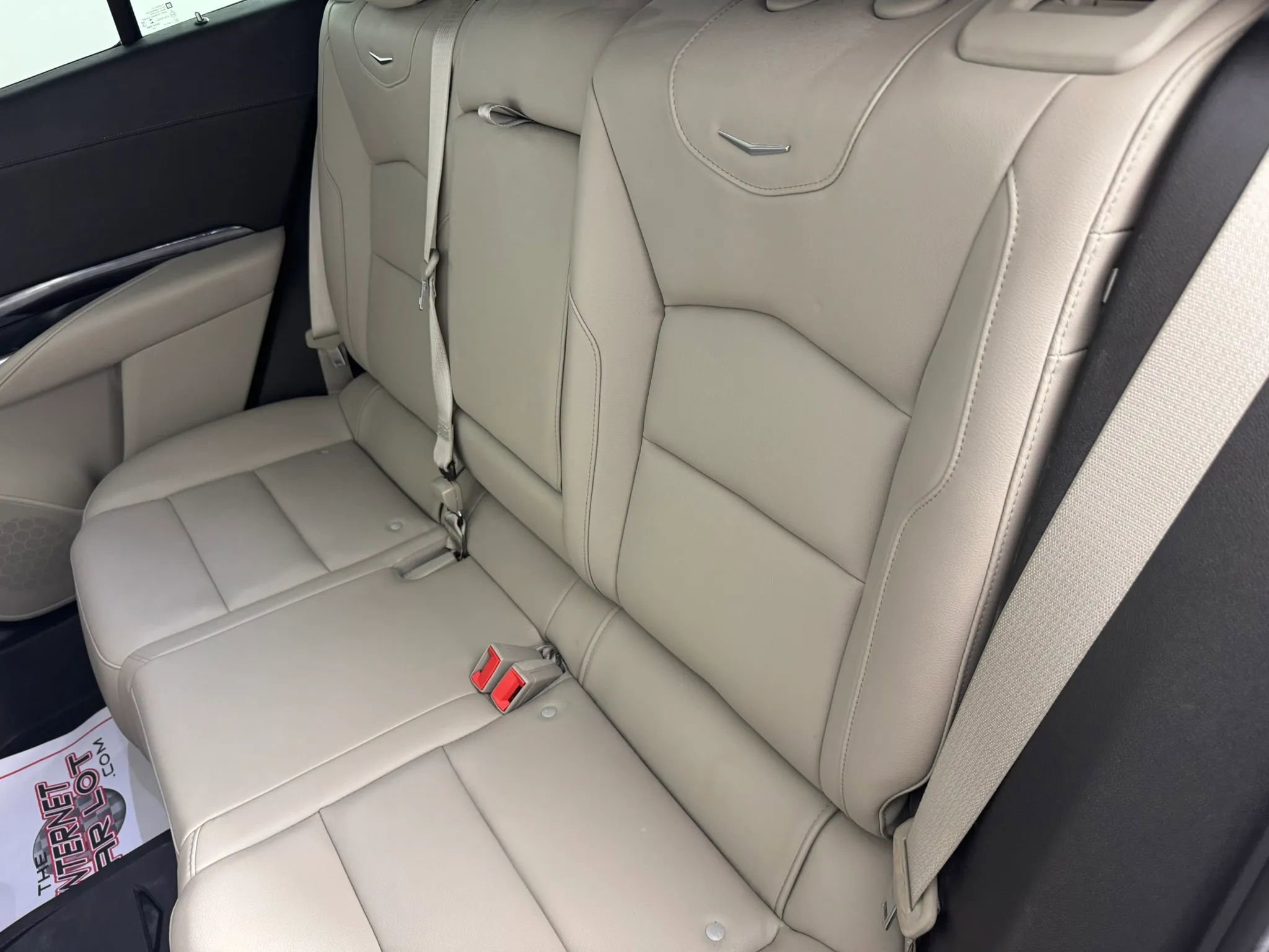 Used 2021 Cadillac XT4 Luxury w/ LPO, Onyx Sport Package AWD/4WD image 40