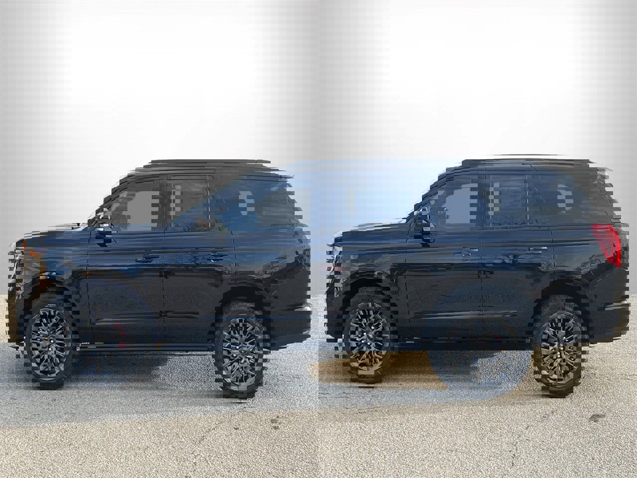 New 2025 Ford Expedition Platinum w/ Stealth Performance Package image 26