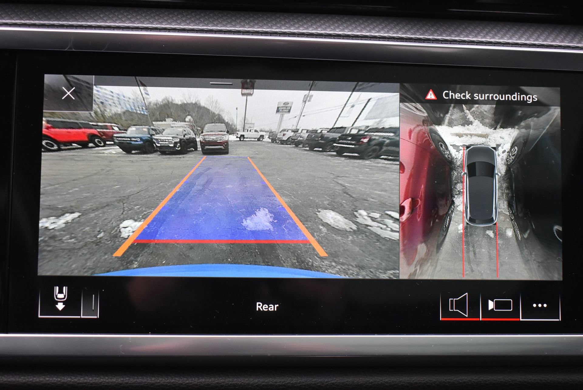 Used 2020 Audi Q3 2.0T Prestige image 28