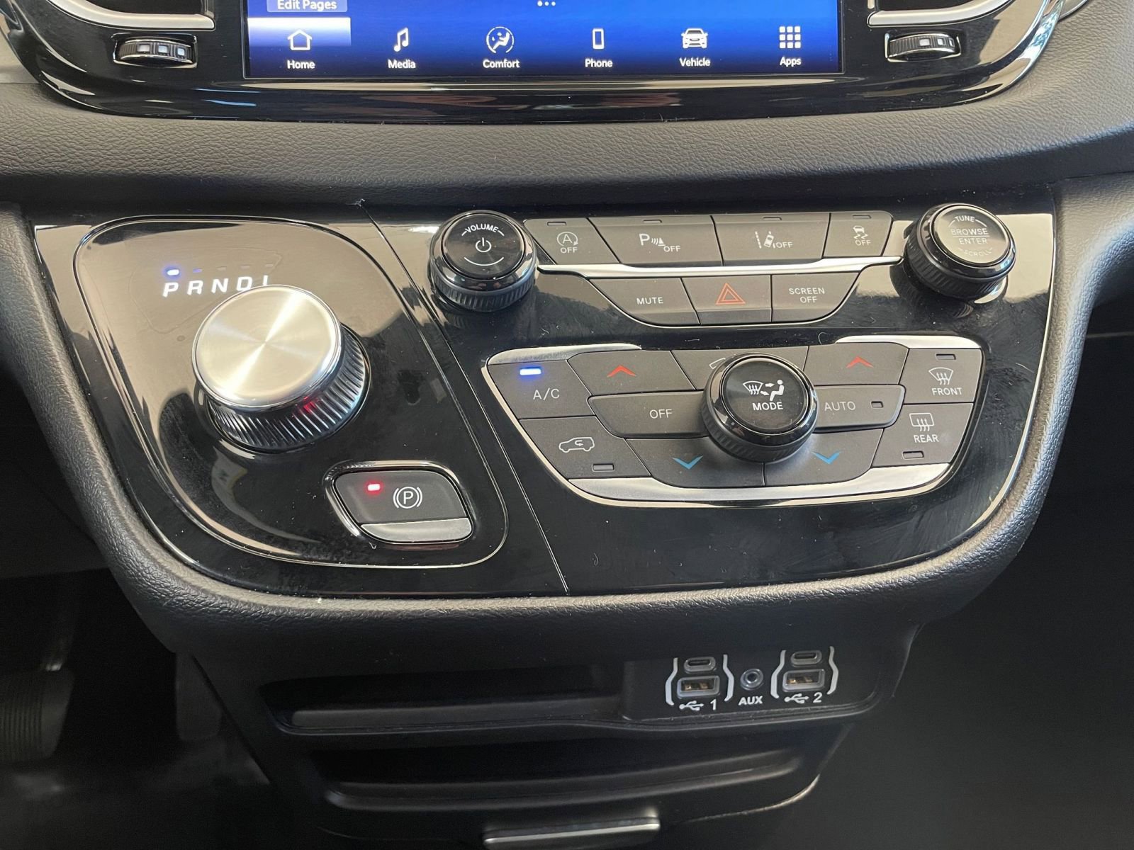 Used 2025 Chrysler Pacifica Select FWD image 43