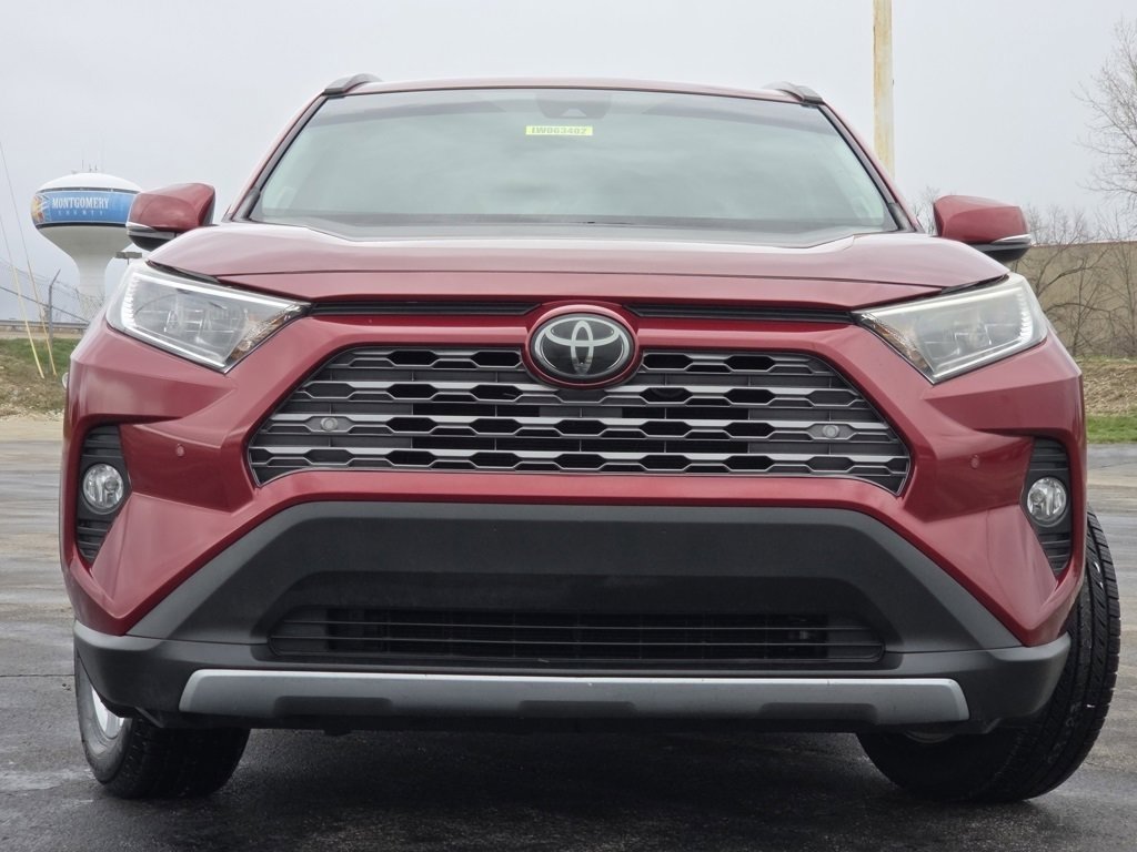 Used 2020 Toyota RAV4 Limited image 3