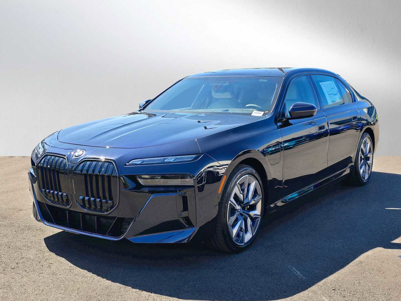 New 2025 BMW 750e xDrive 750e xDrive w/ Executive Package image 7