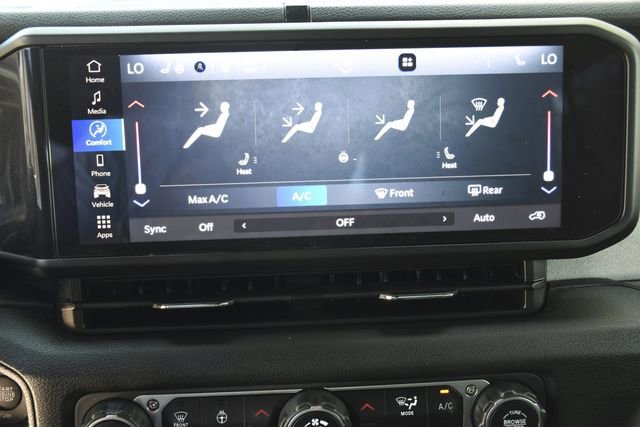 Used 2024 Jeep Wrangler Willys image 16