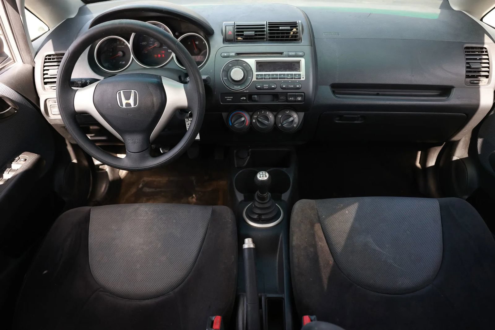 Used 2008 Honda Fit image 2