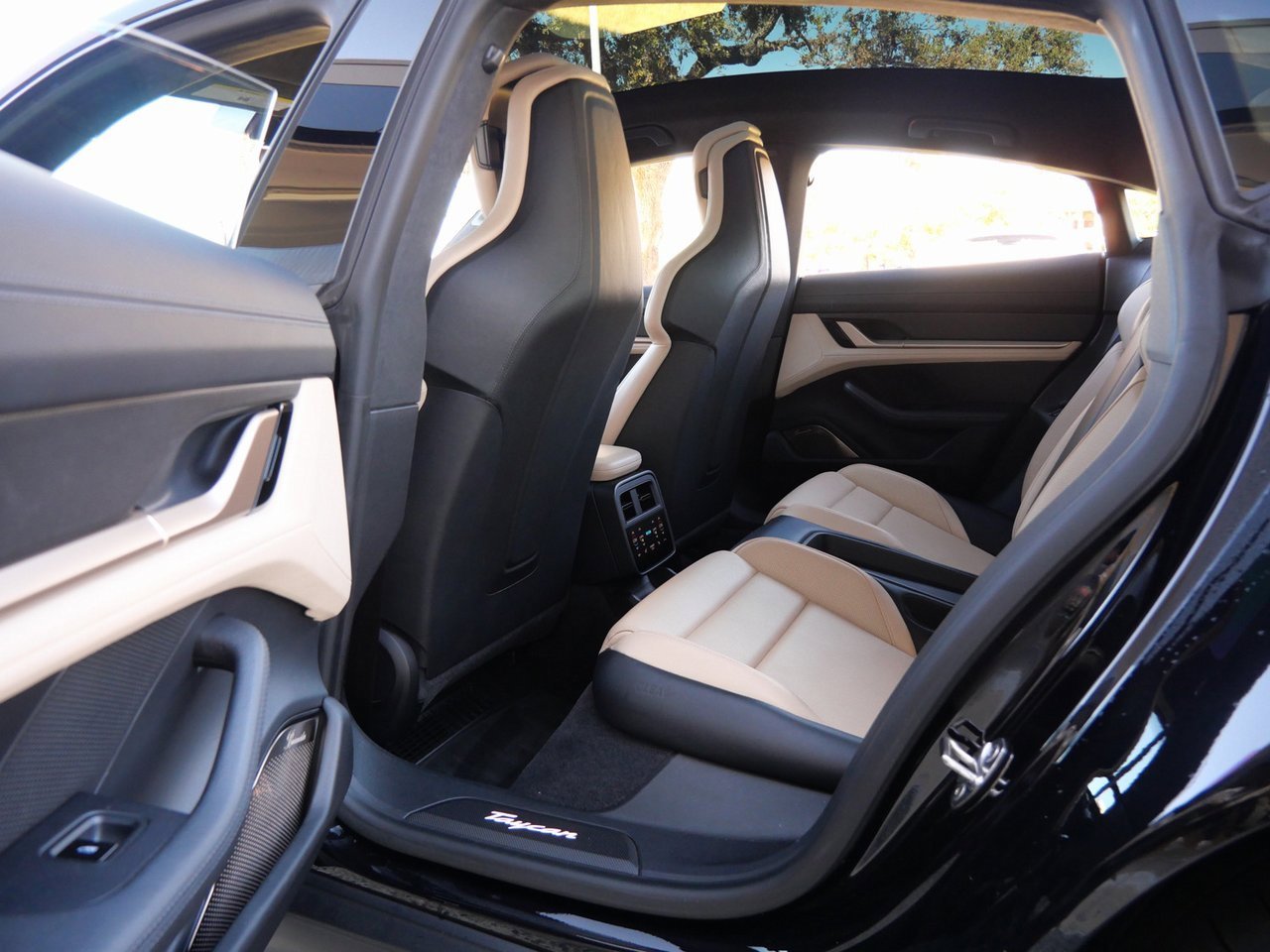 Used 2020 Porsche Taycan Turbo S image 21