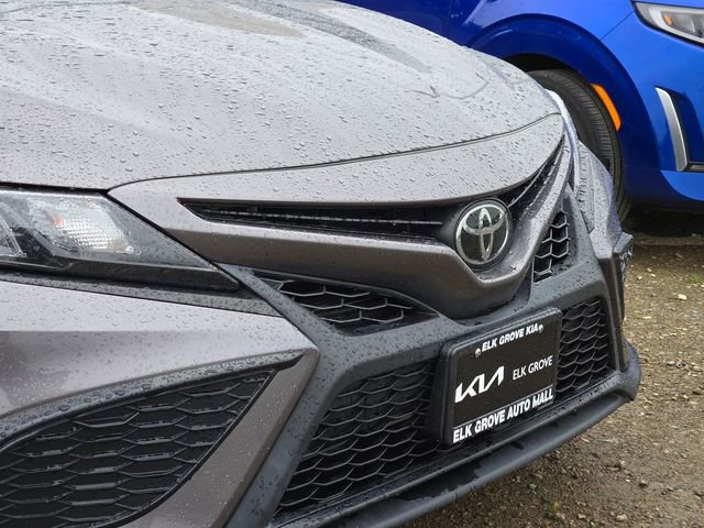Used 2023 Toyota Camry SE FWD image 5