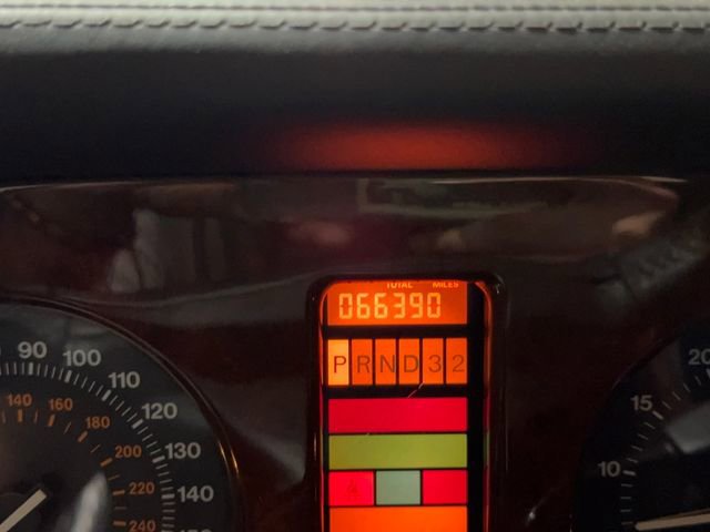 Used 2001 Bentley Azure Mulliner image 14