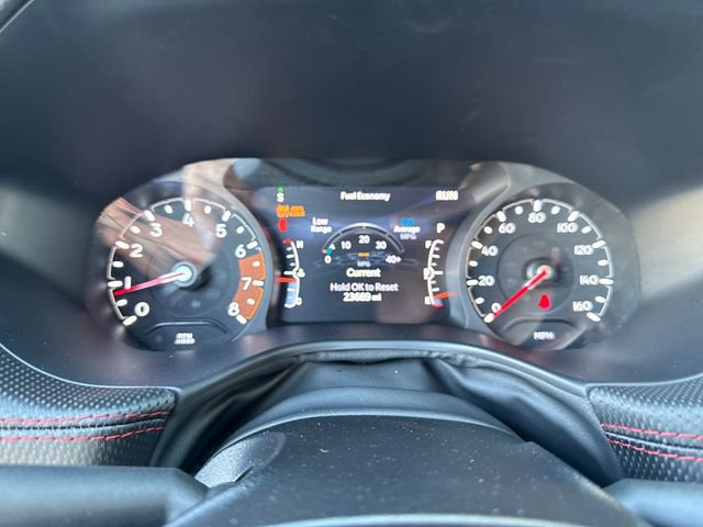 Used 2025 Jeep Compass Trailhawk AWD/4WD image 15