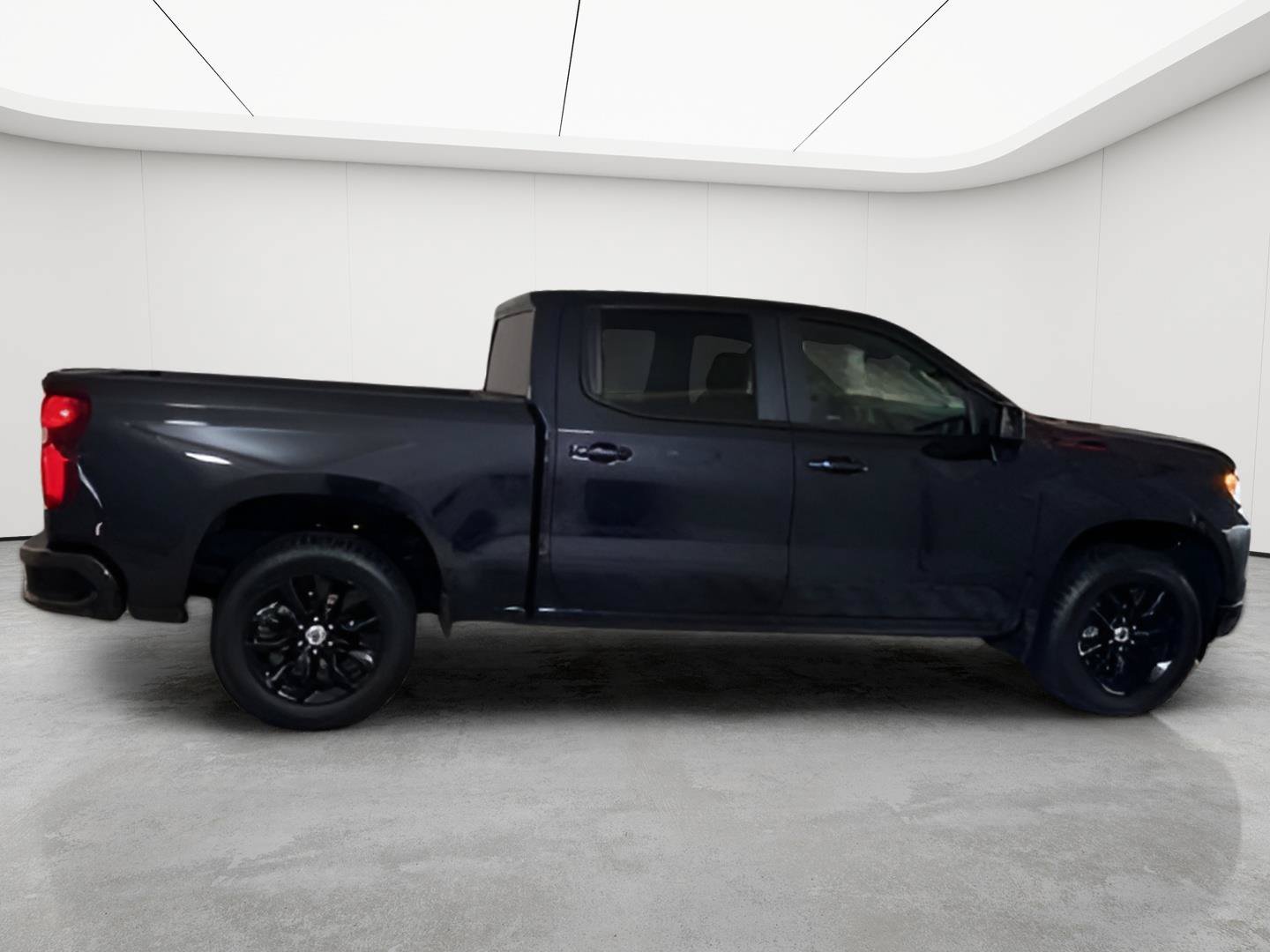 Certified 2023 Chevrolet Silverado 1500 RST w/ Z71 Off-Road Package AWD/4WD image 5