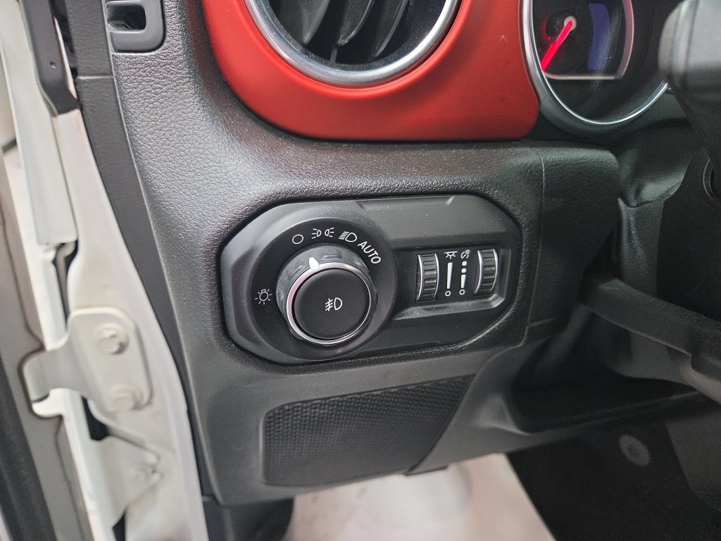 Used 2020 Jeep Wrangler Unlimited Rubicon AWD/4WD image 31