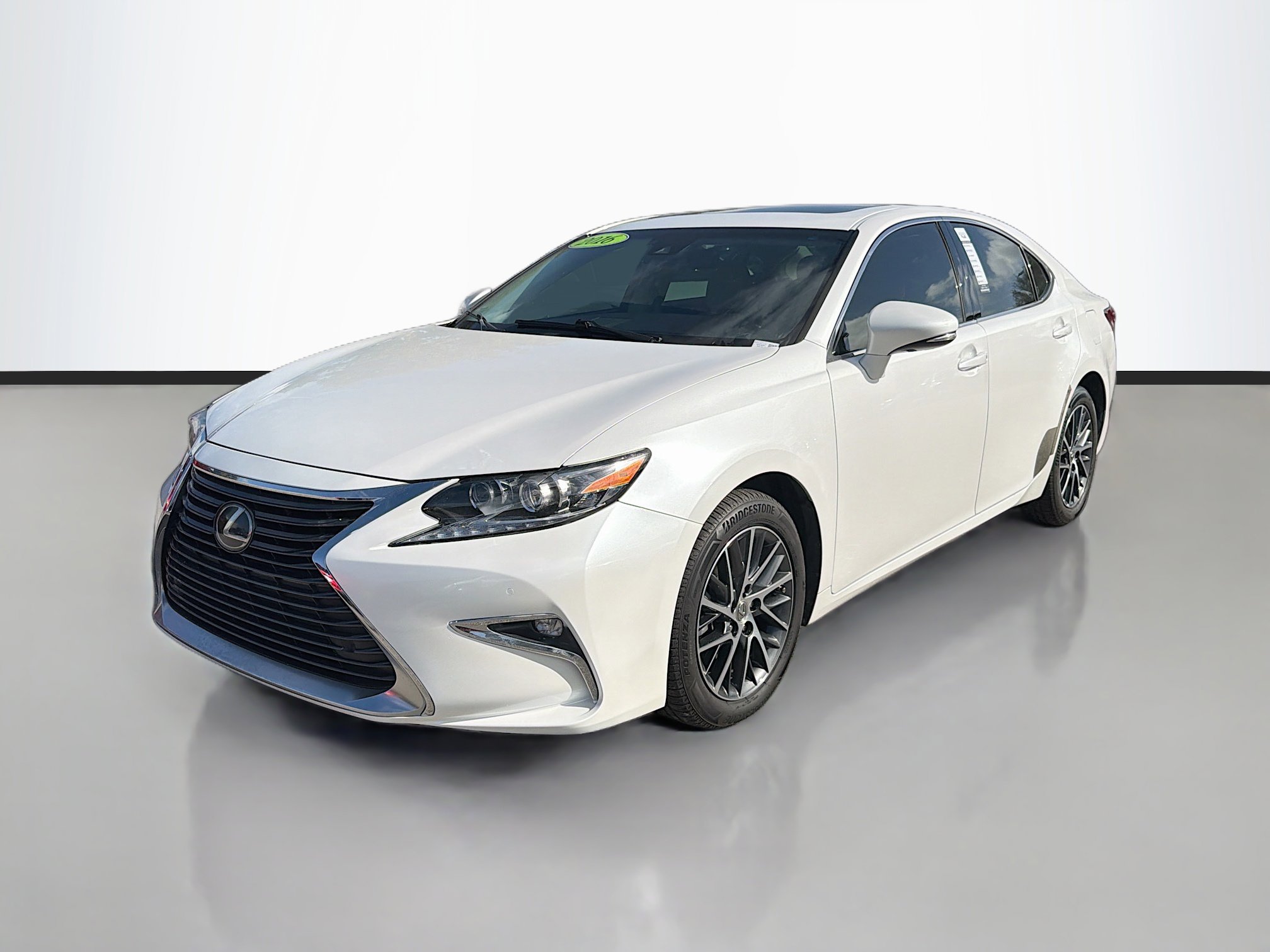 Used 2016 Lexus ES 350 w/ Luxury Package w/Wood Trim image 7