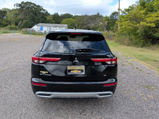 Used 2024 Mitsubishi Outlander SE image 4