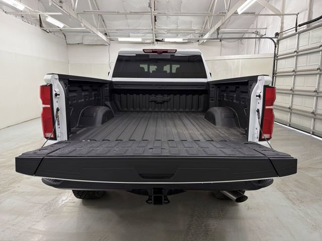 New 2026 Chevrolet Silverado 2500 ZR2 w/ LPO, Dark Essentials Package image 19
