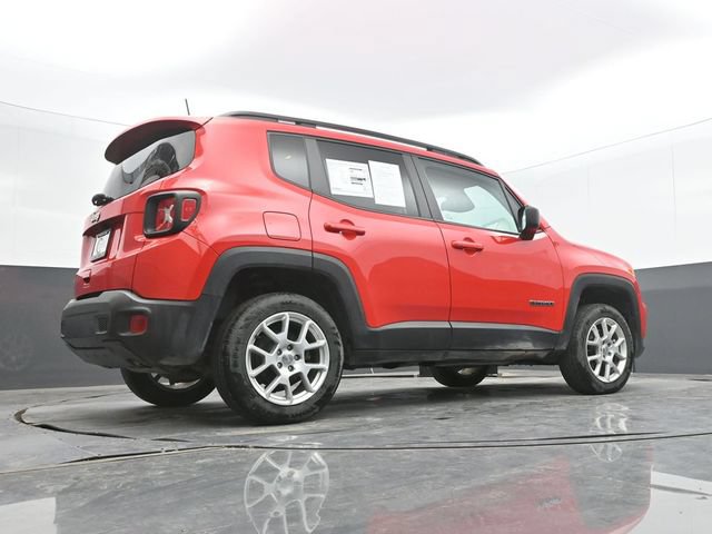 Used 2023 Jeep Renegade Latitude w/ Premium Group AWD/4WD image 59