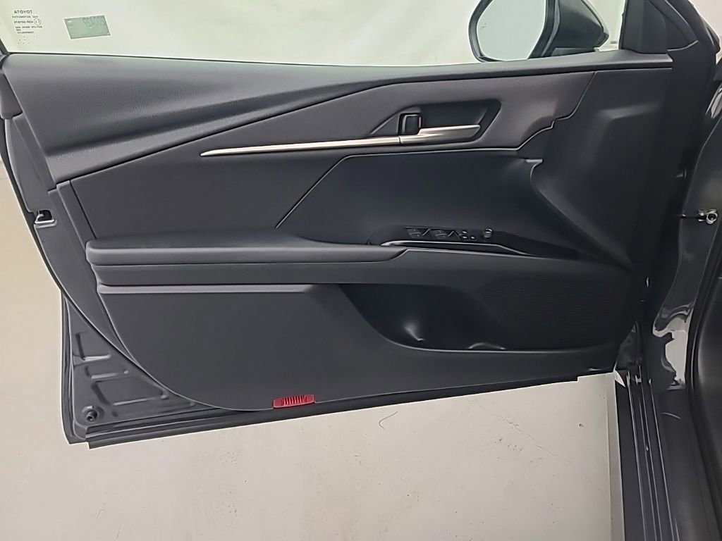 Used 2026 Toyota Camry LE FWD image 22