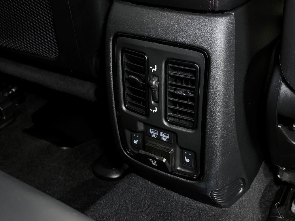 Certified 2022 Dodge Durango R/T w/ Blacktop Package image 15