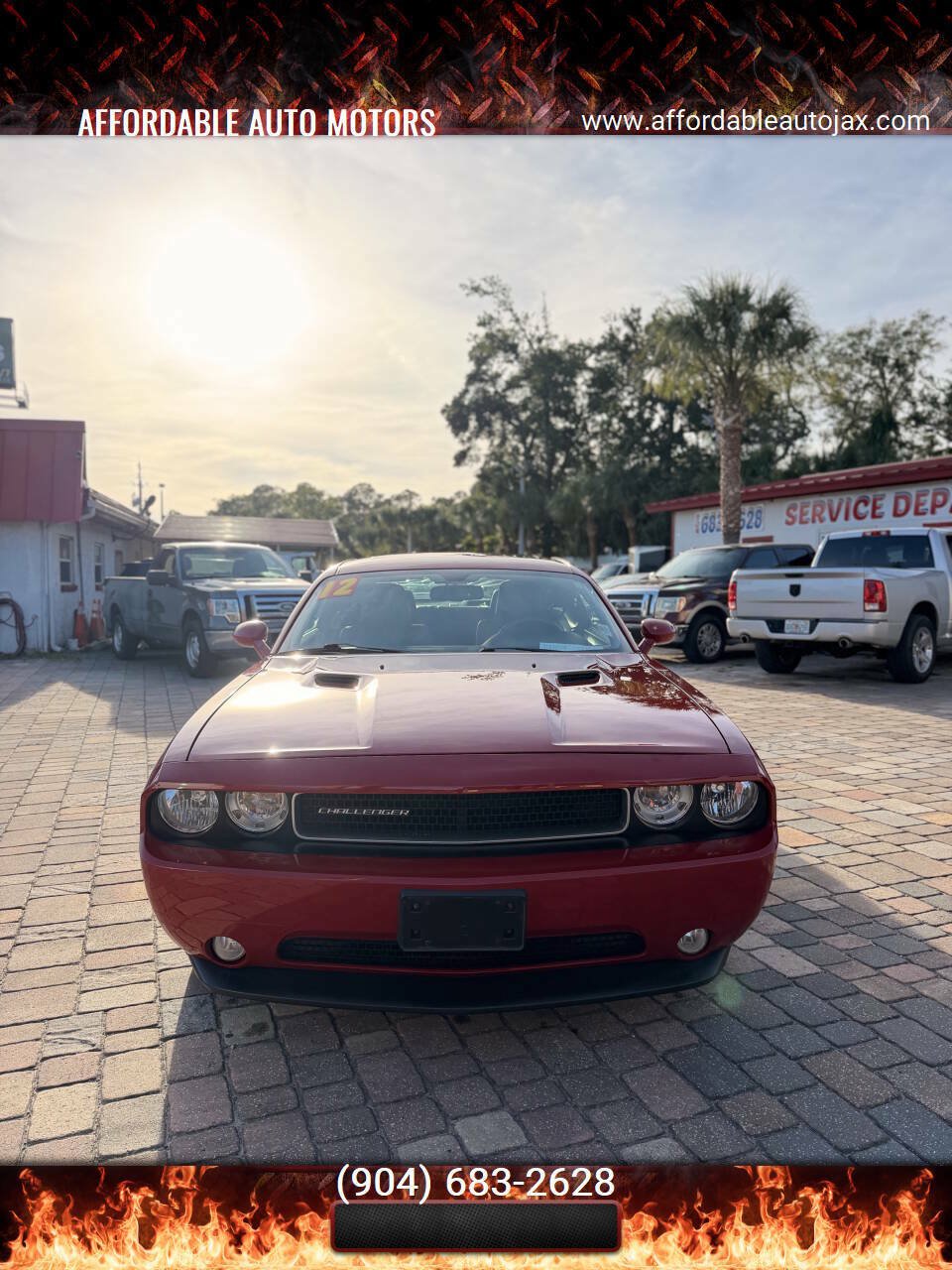 Used 2012 Dodge Challenger SXT Plus RWD image 1