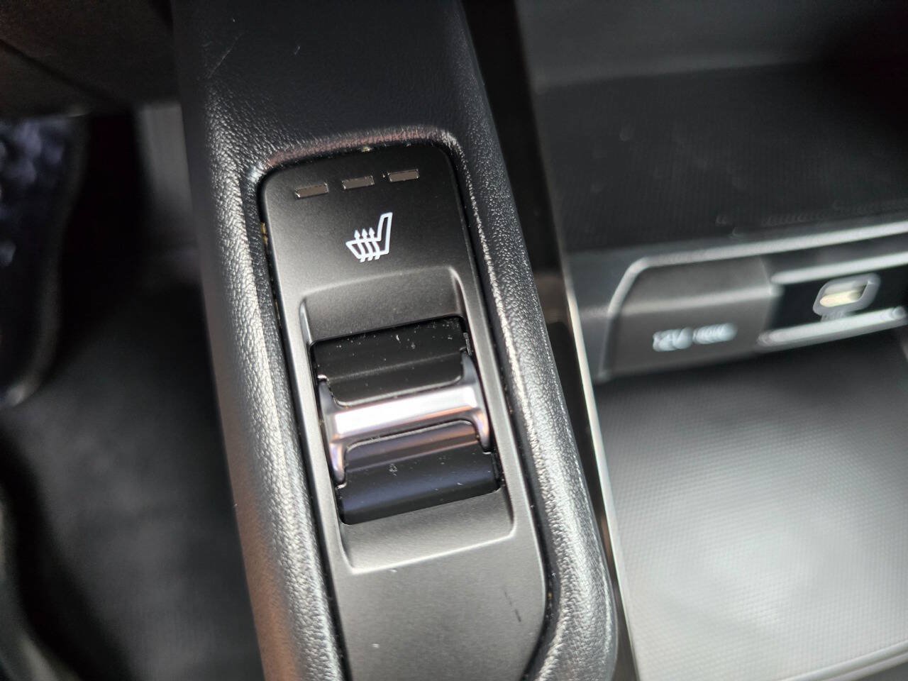 Used 2020 Kia Telluride S w/ S 8 Passenger Seating Package AWD/4WD image 23