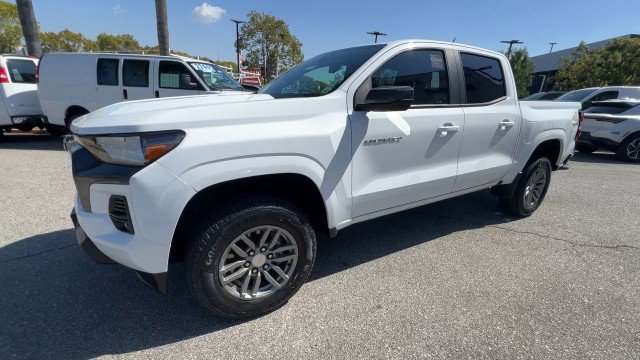 Used 2024 Chevrolet Colorado LT w/ LT Convenience Package image 4