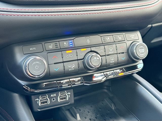 Used 2025 Dodge Durango R/T image 16