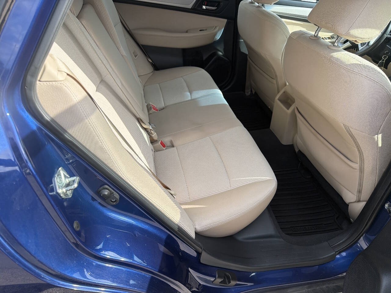Used 2015 Subaru Outback 2.5i Premium AWD/4WD image 7