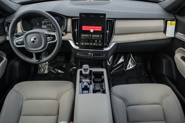 New 2026 Volvo XC90 T8 Plus w/ Protection Package Premier image 20