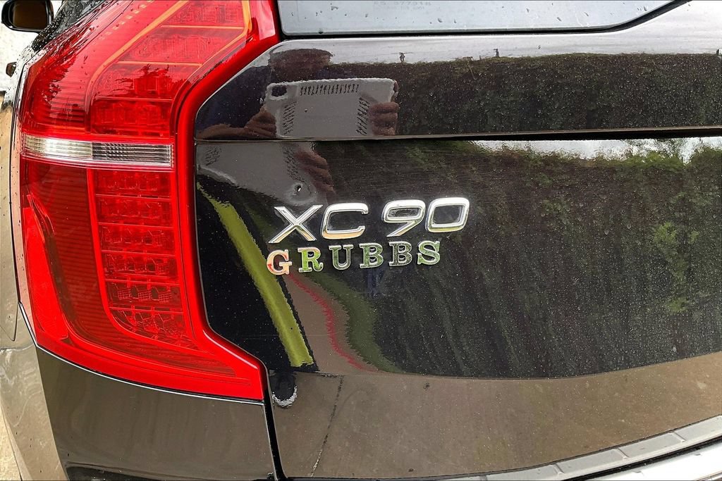 Used 2016 Volvo XC90 T6 Momentum w/ Momentum Plus Package AWD/4WD image 45