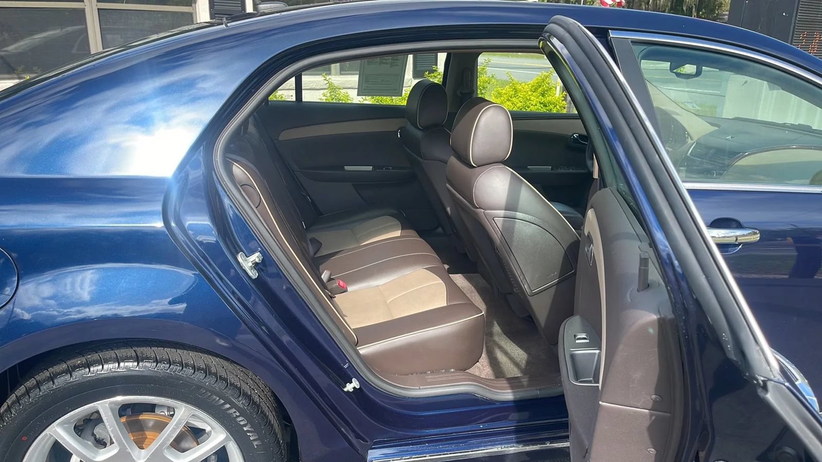 Used 2008 Chevrolet Malibu LTZ FWD image 13