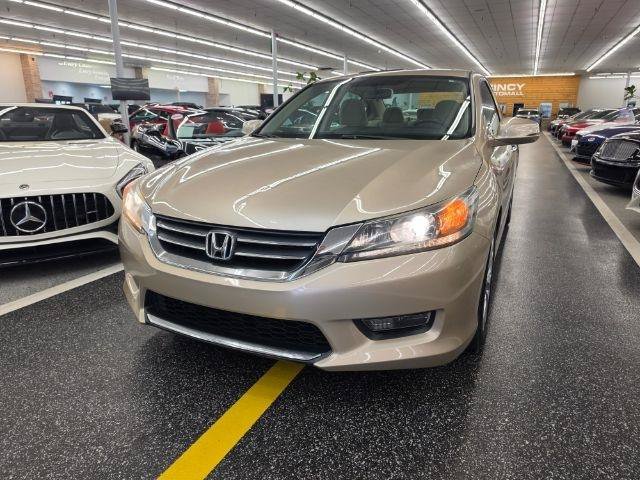 Used 2014 Honda Accord EX image 2