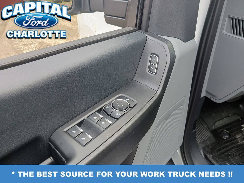 New 2026 Ford F250 XL w/ XL Chrome Package image 12