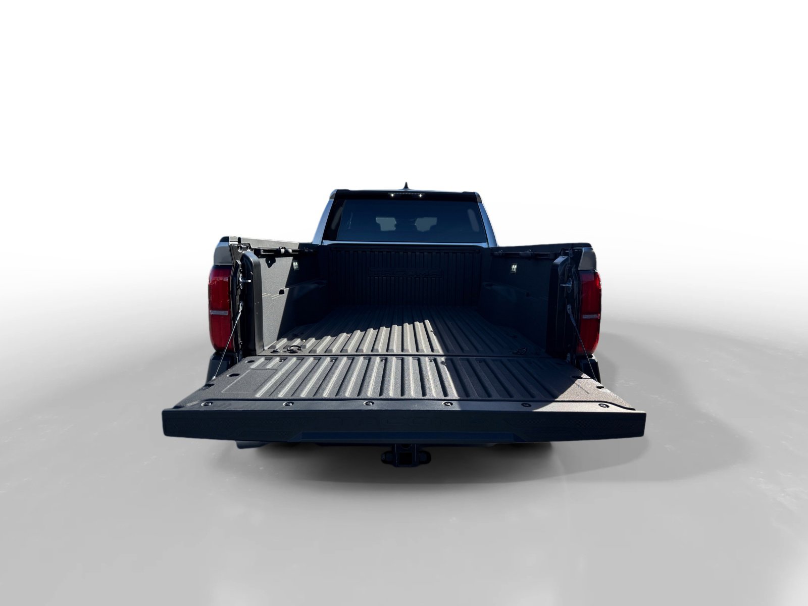 Used 2025 Toyota Tacoma SR image 17