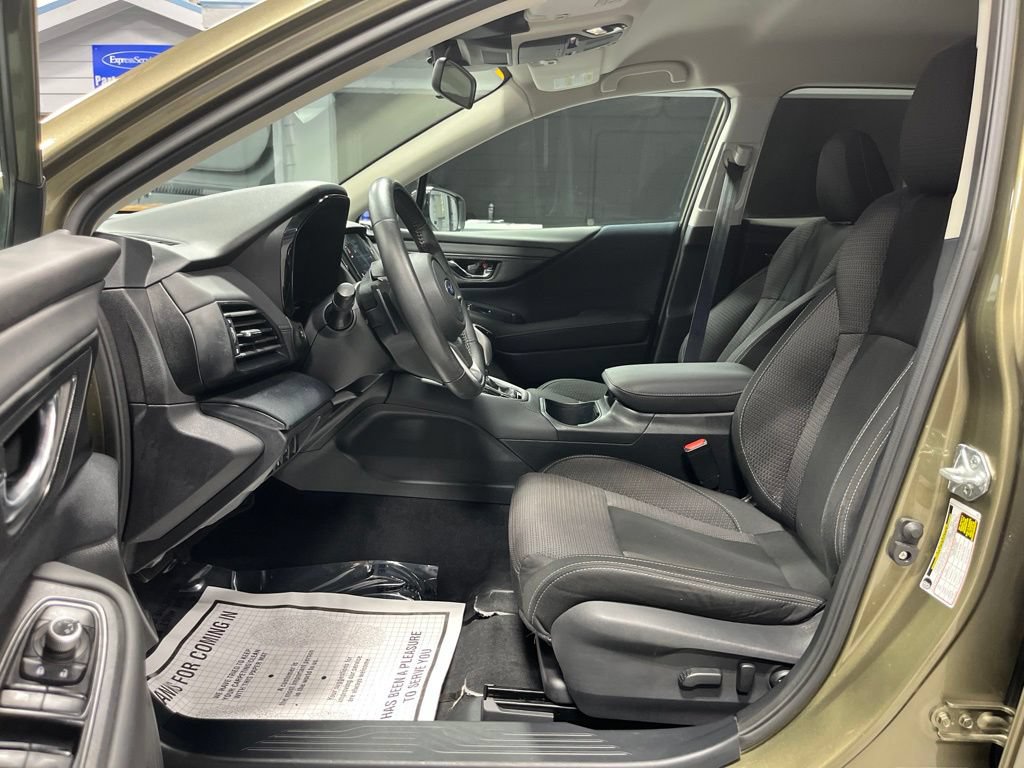 Used 2024 Subaru Outback Premium AWD/4WD image 13