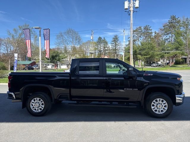 Used 2022 Chevrolet Silverado 2500 LT w/ Convenience Package image 5