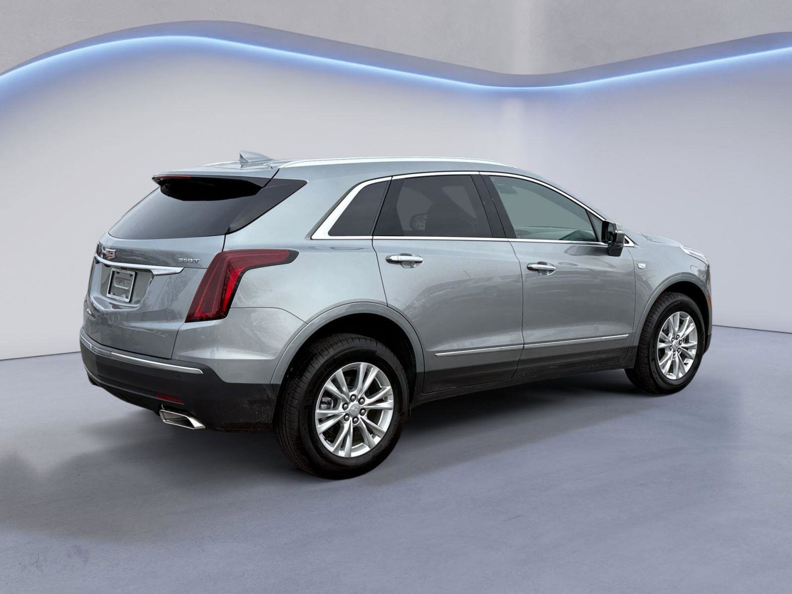 Used 2025 Cadillac XT5 Luxury image 3