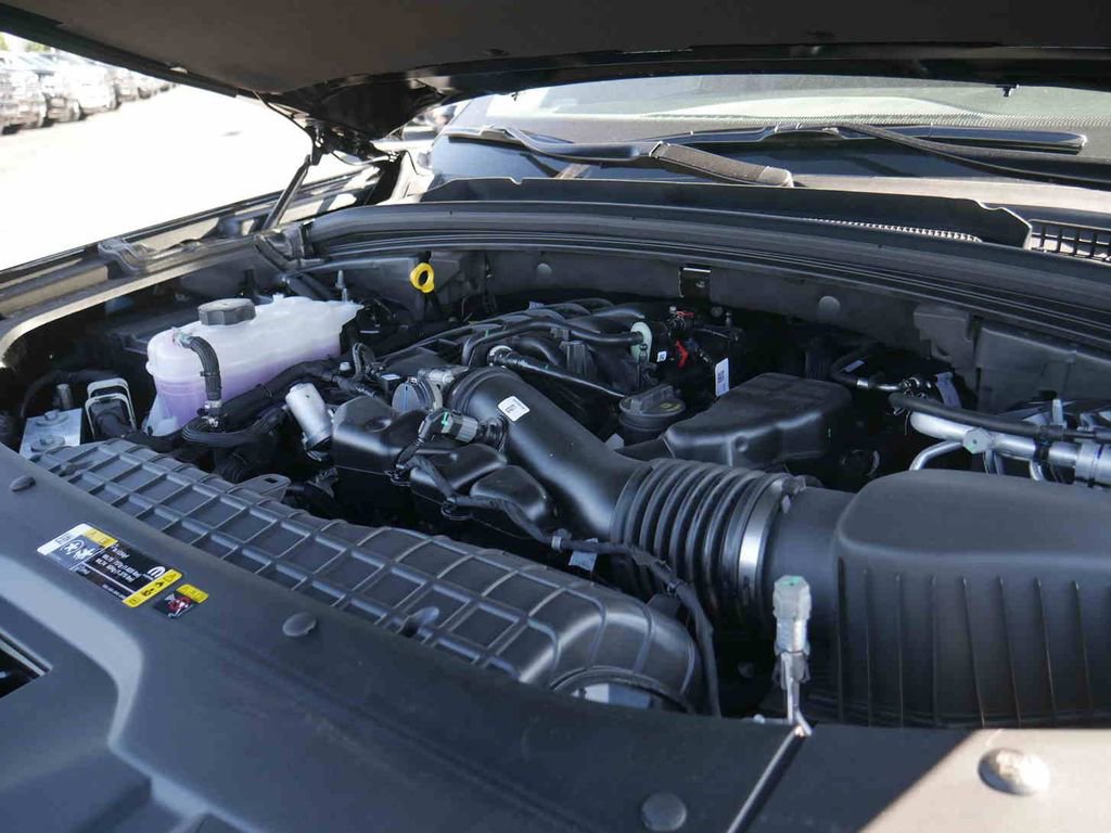 New 2025 Jeep Grand Cherokee Altitude image 10