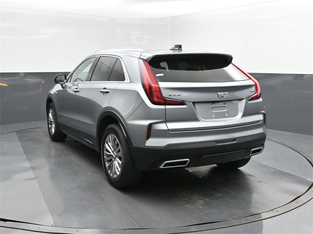 Used 2024 Cadillac XT4 Premium Luxury image 8