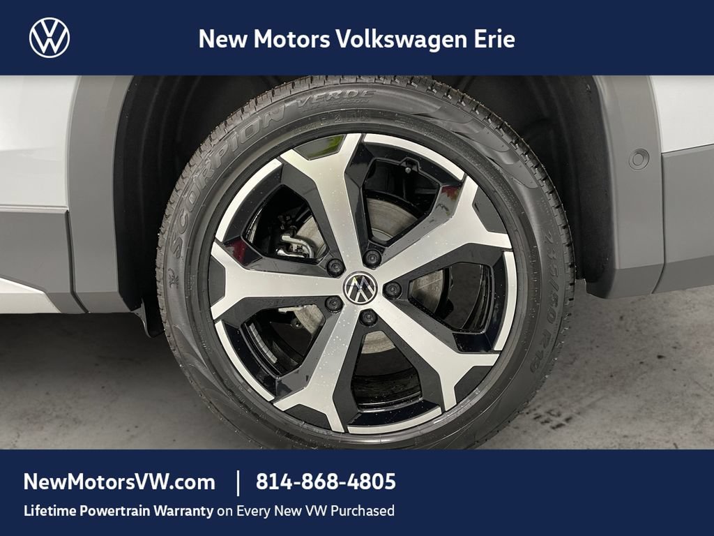 New 2026 Volkswagen Tiguan SE AWD/4WD image 12