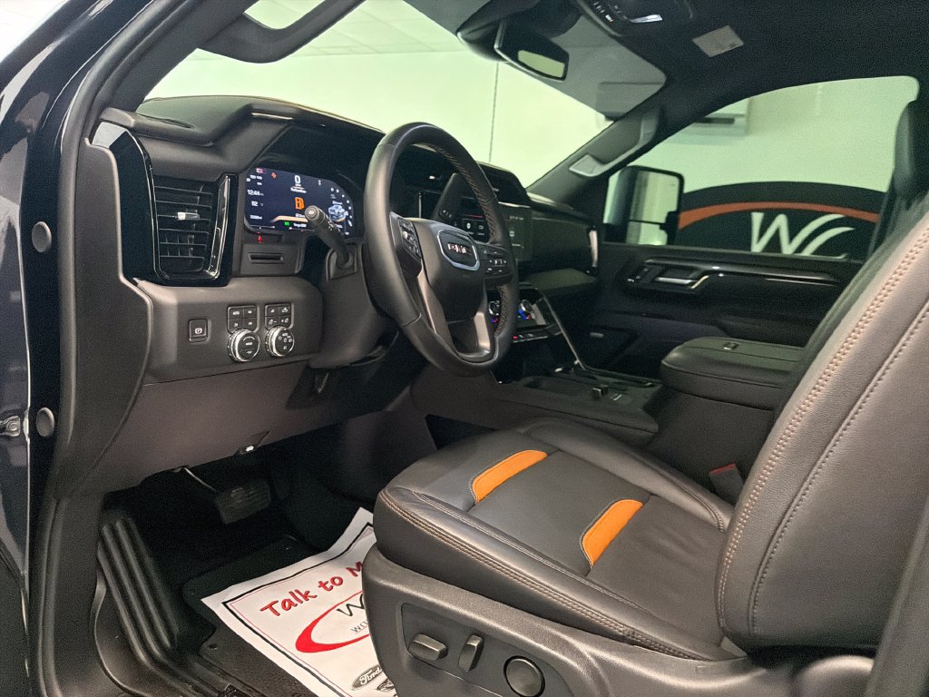 Used 2026 GMC Sierra 2500 AT4 AWD/4WD image 11